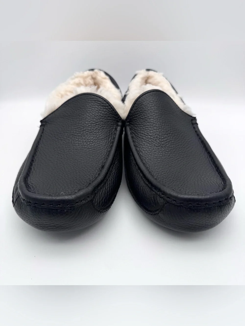 UGG Ascot Black Leather UGGpure Wool Lined Slippers Men's Size 9 NWOB